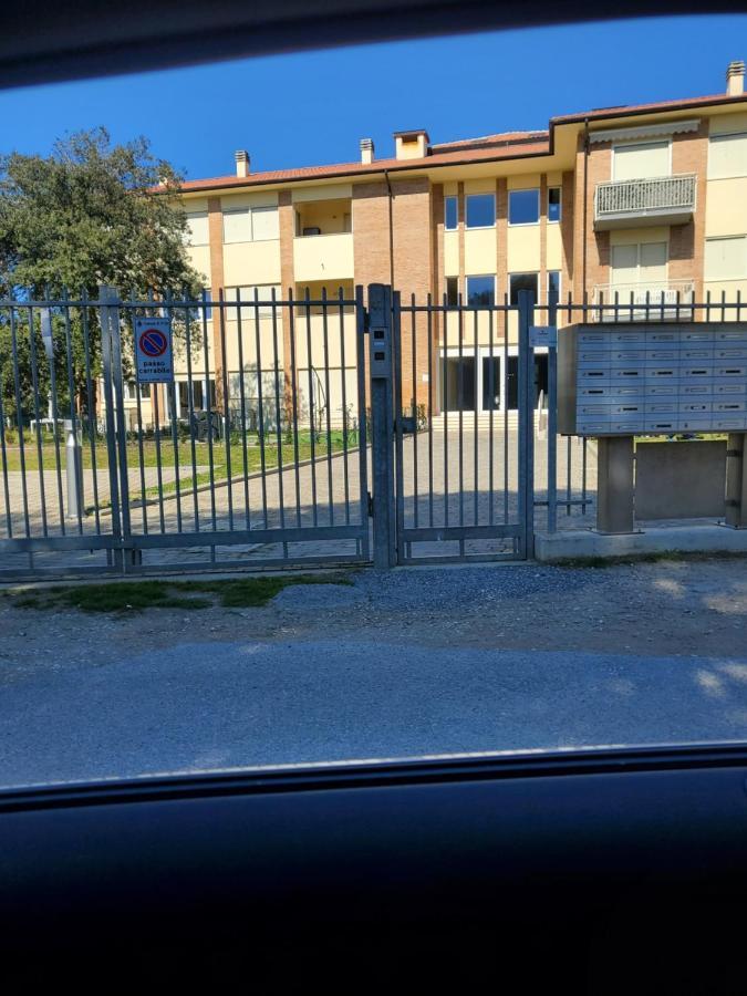 Ferienwohnung Trilocale Nr 8 Calambrone Exterior foto